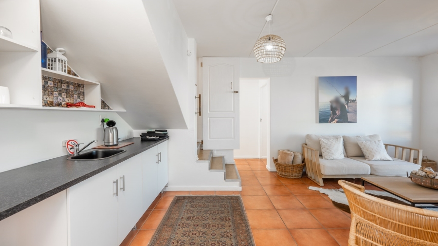 4 Bedroom Property for Sale in Oceanview Heights Western Cape